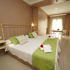 Отель Rf Astoria - Adults Only